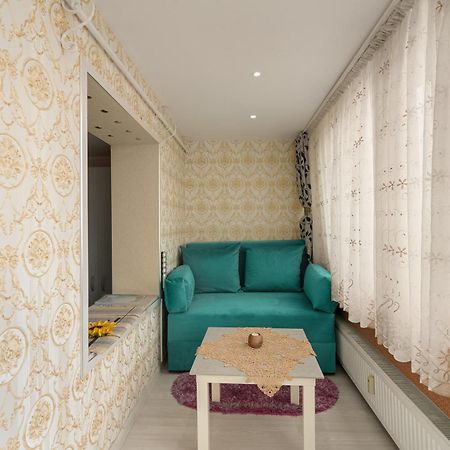 Stone Gate Apartment #1 Bucarest Extérieur photo